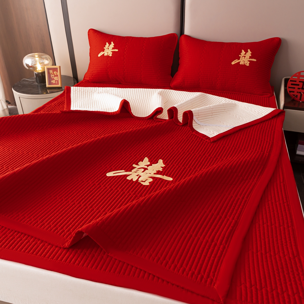 91家纺网 家纺一手货源 找家纺 卓缦家纺 2025新款婚庆加厚软床垫软床笠三件套婚庆床单床盖 喜嫁-床笠