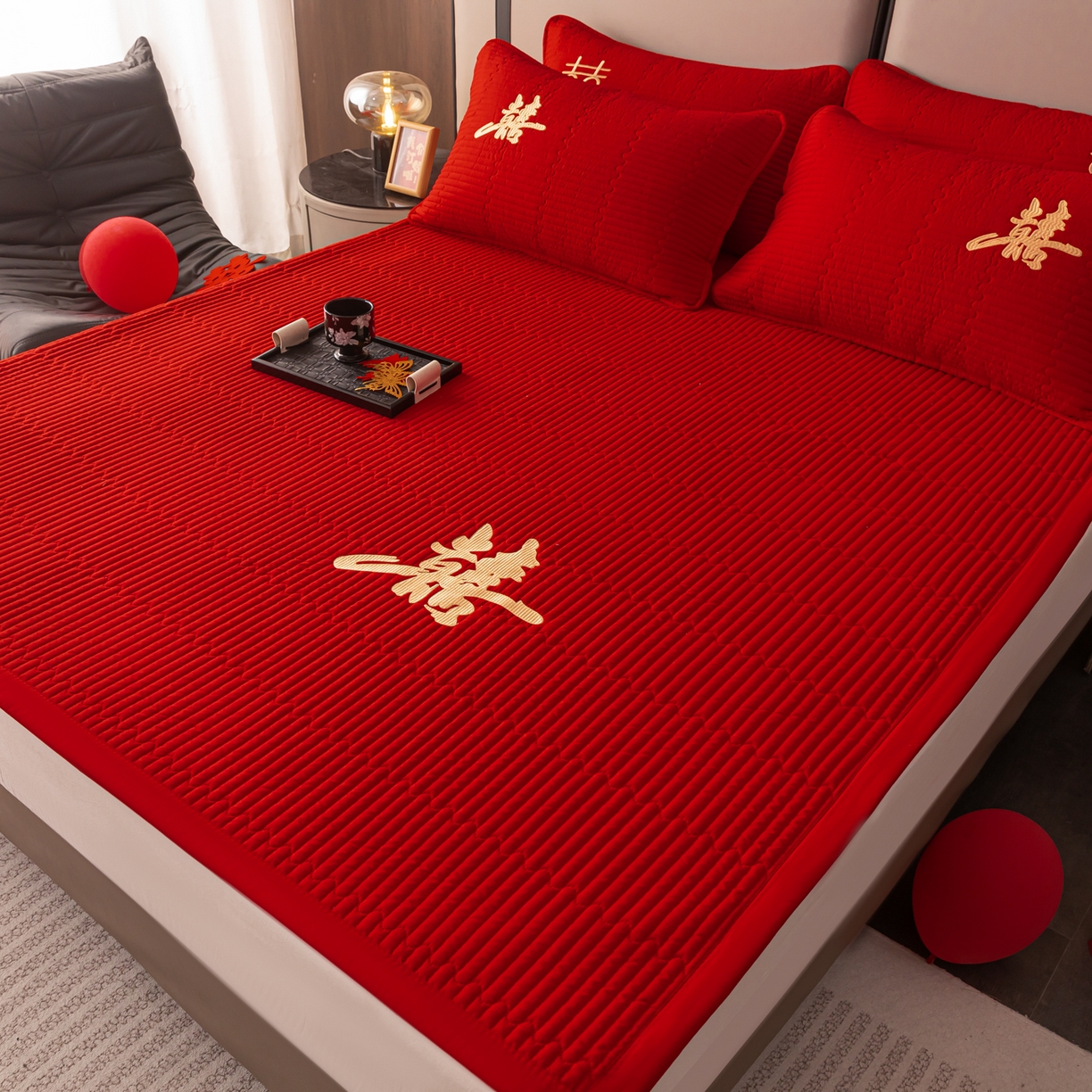 91家纺网 家纺一手货源 找家纺 卓缦家纺 2025新款婚庆加厚软床垫软床笠三件套婚庆床单床盖 喜嫁-床护垫