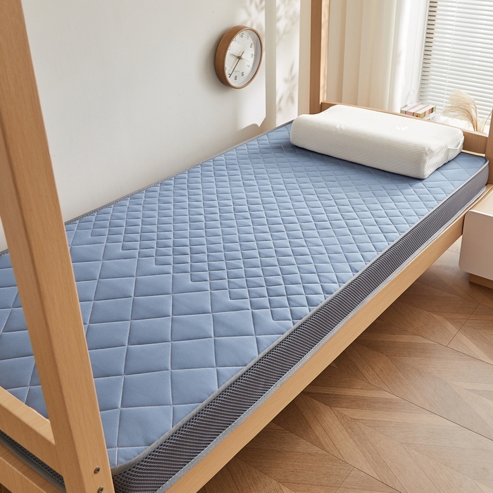 91家纺网 家纺一手货源 找家纺 奇丝雅 2025新款牛奶丝学生宿舍床上下铺专用加厚记忆棉海绵立体乳胶床垫【高密记忆棉】 菱格-兰（6公分）