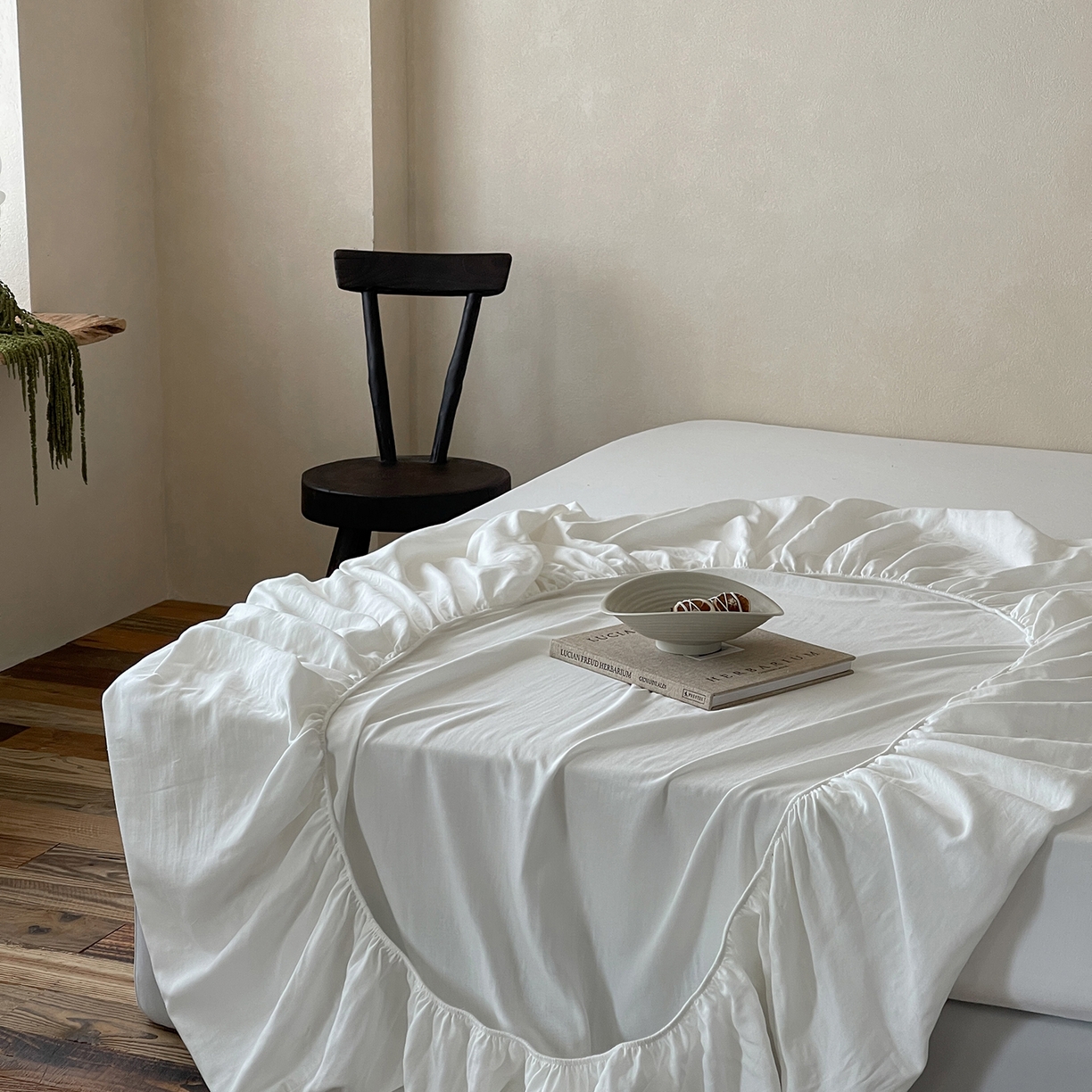 91家纺网 家纺一手货源 找家纺 三味舒屋 2025新款花边美学全棉双层纱单品单床笠 云舒白