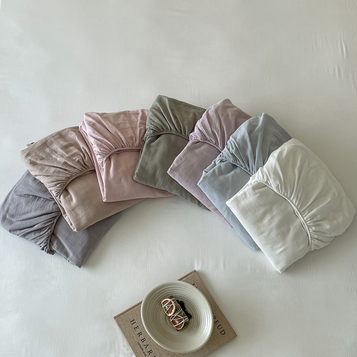 91家纺网 家纺一手货源 找家纺 三味舒屋 2025新款花边美学全棉双层纱单品单床笠 组合图仅供展示