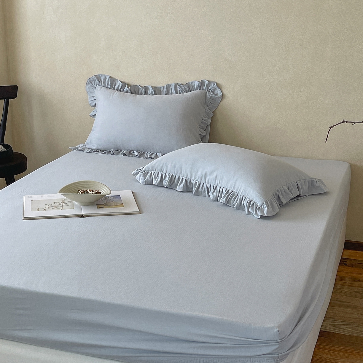 91家纺网 家纺一手货源 找家纺 三味舒屋 2025新款花边美学全棉双层纱单品单床笠 海岛迷雾