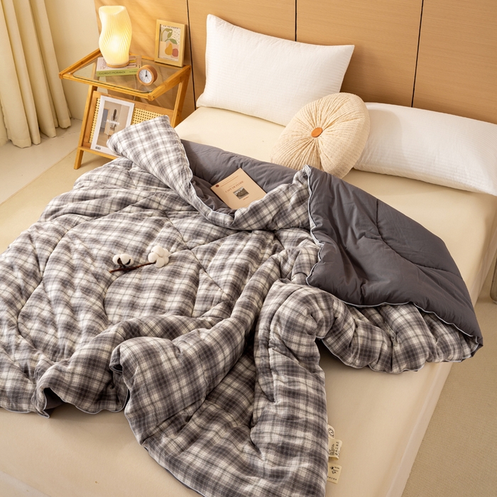 91家纺网 家纺一手货源 找家纺 美梦之都 2025新款全棉纯棉A类新疆棉花冬被被子被芯 灰中格