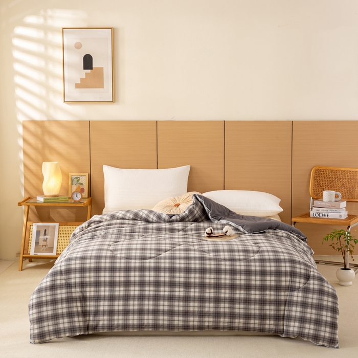 91家纺网 家纺一手货源 找家纺 美梦之都 2025新款全棉纯棉A类新疆棉花冬被被子被芯 灰中格