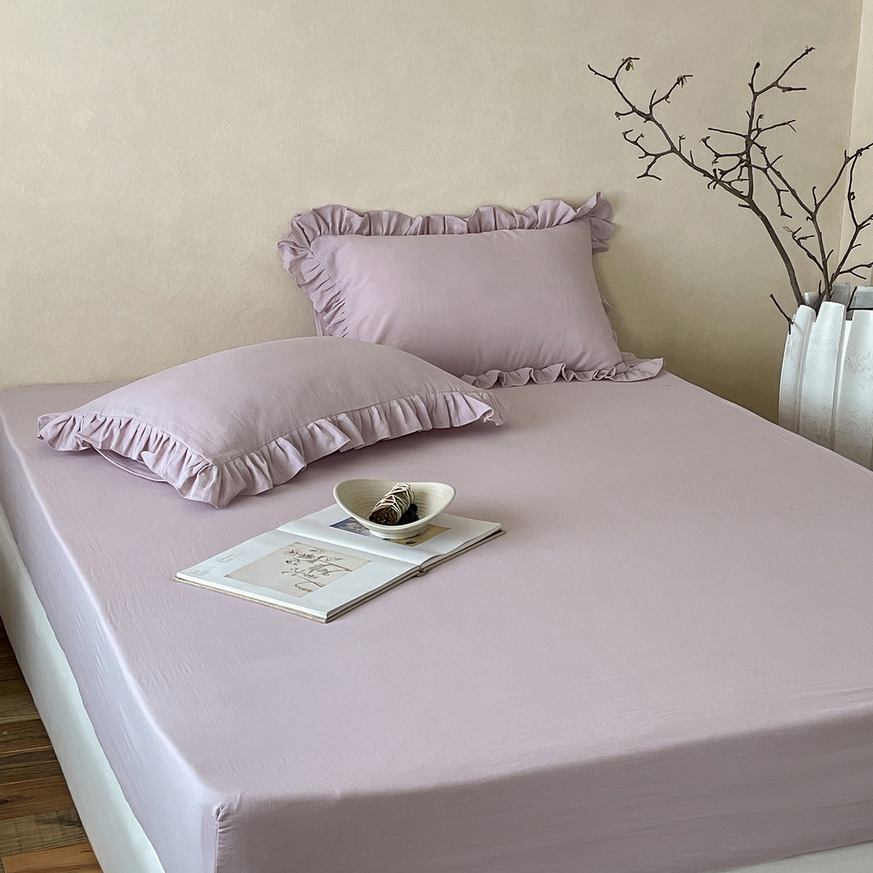 91家纺网 家纺一手货源 找家纺 三味舒屋 2025新款花边美学全棉双层纱单品单床笠 香芋奶昔