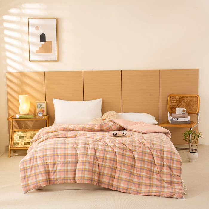 91家纺网 家纺一手货源 找家纺 美梦之都 2025新款全棉纯棉A类新疆棉花冬被被子被芯 简夕粉