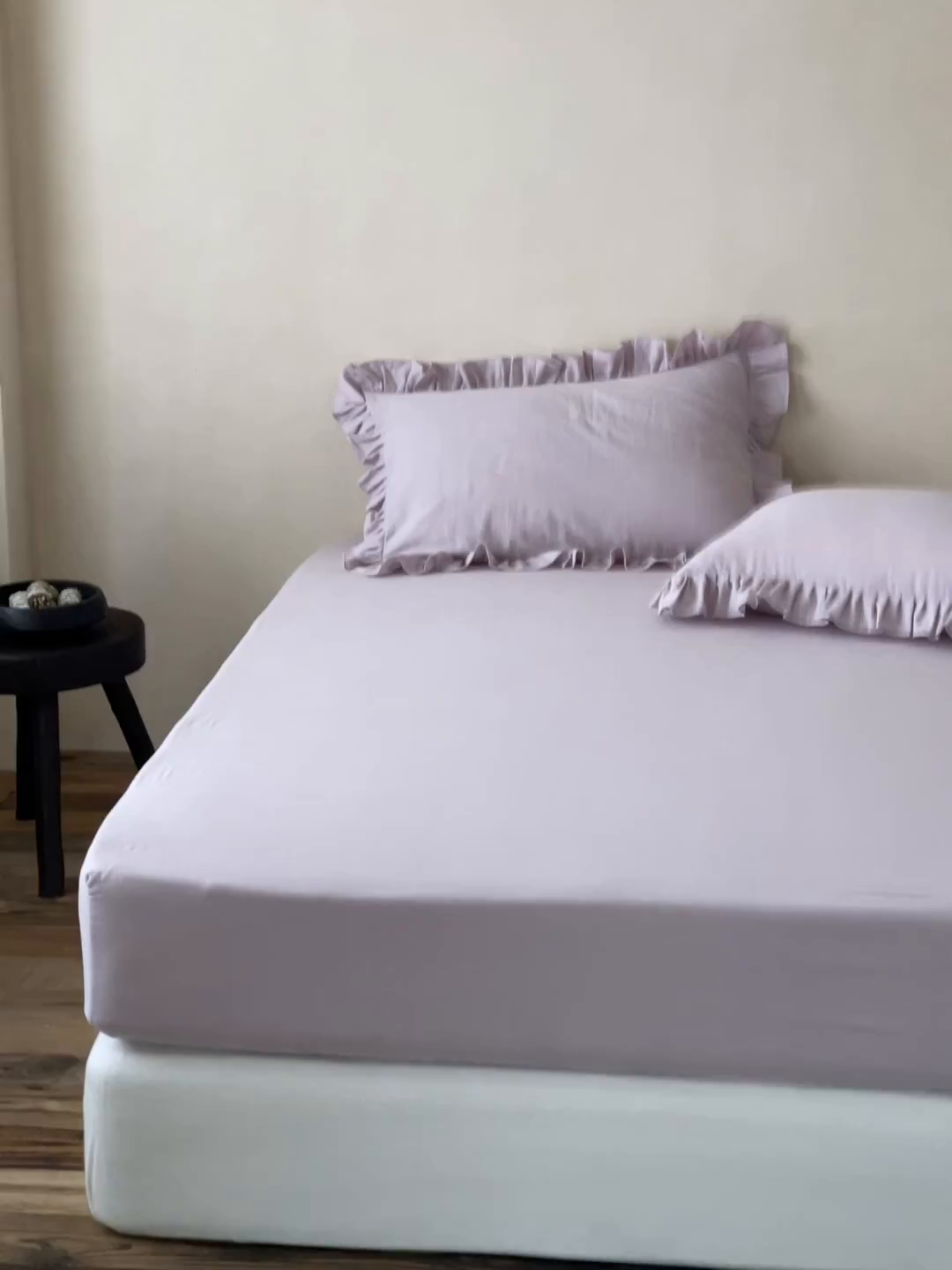 91家纺网 家纺一手货源 找家纺 三味舒屋 2025新款花边美学全棉双层纱单品单床笠 香芋奶昔