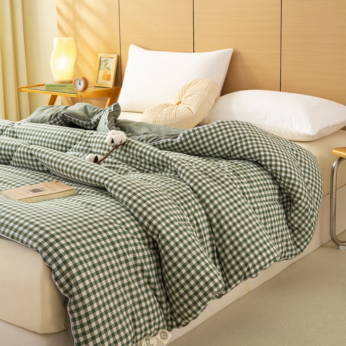 91家纺网 家纺一手货源 找家纺 美梦之都 2025新款全棉纯棉A类新疆棉花冬被被子被芯 绿小格