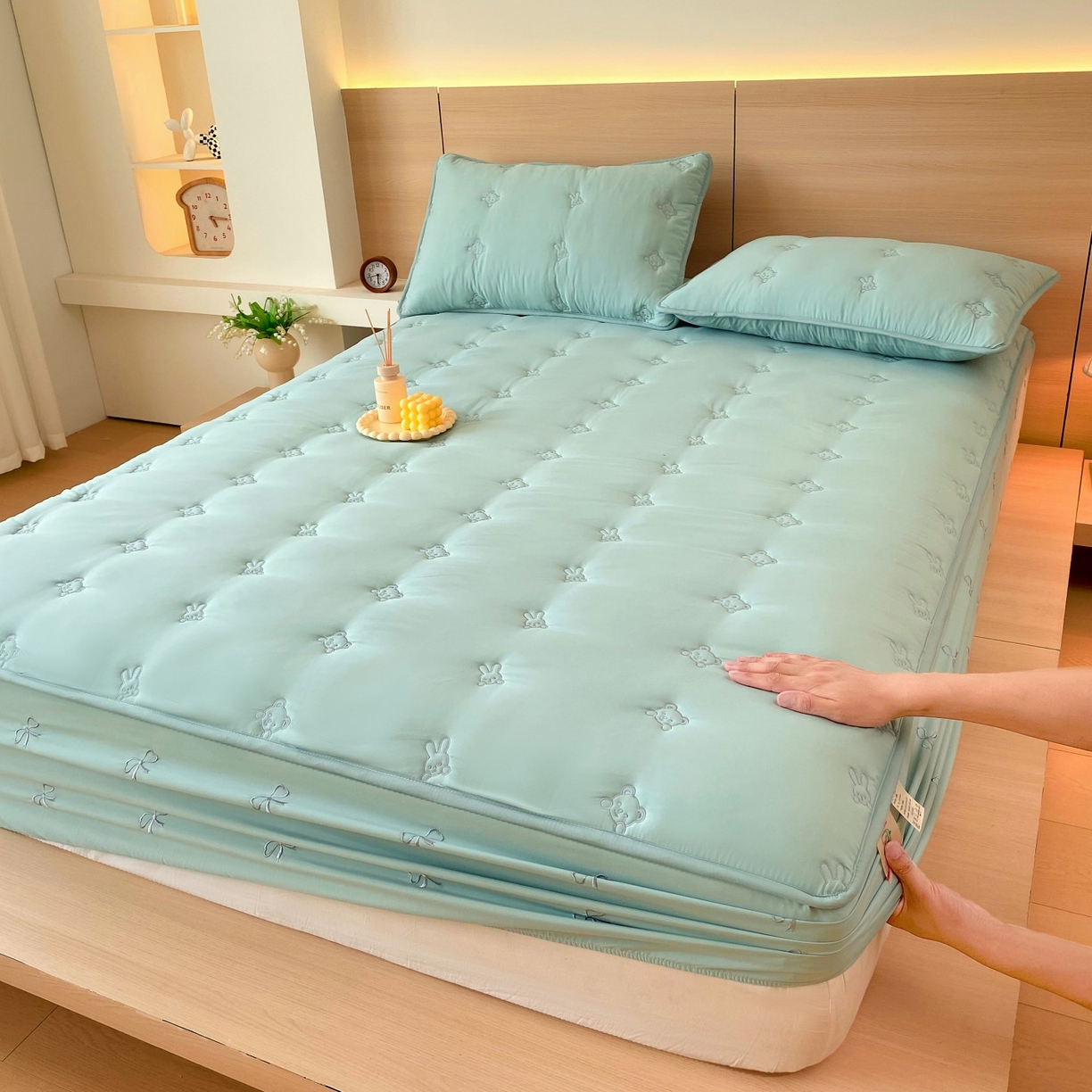 91家纺网 家纺一手货源 找家纺 （总）尊康家纺（原磊科） 2025新款7A抗菌奶昔棉床笠-熊猫兔