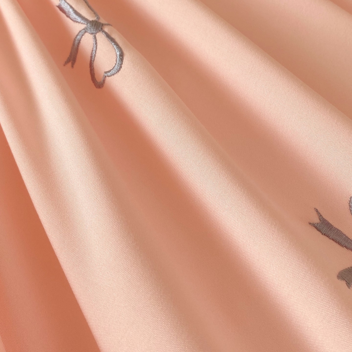 91家纺网 家纺一手货源 找家纺 尊康家纺（原磊科） 2025新款7A抗菌奶昔棉床笠-熊猫兔 熊猫兔-粉