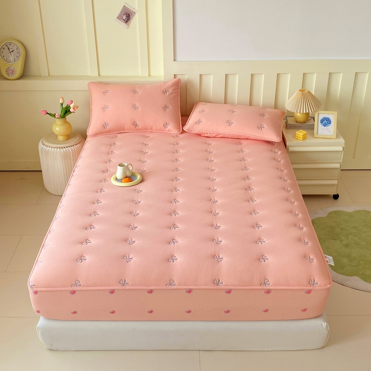 91家纺网 家纺一手货源 找家纺 尊康家纺（原磊科） 2025新款7A抗菌全棉色织水洗棉大豆棉填充床笠-同心结 同心结-粉玉