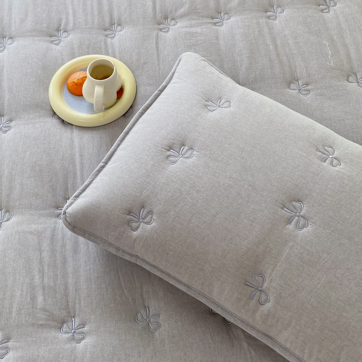 91家纺网 家纺一手货源 找家纺 尊康家纺（原磊科） 2025新款7A抗菌全棉色织水洗棉大豆棉填充床笠-同心结 同心结-绅士灰