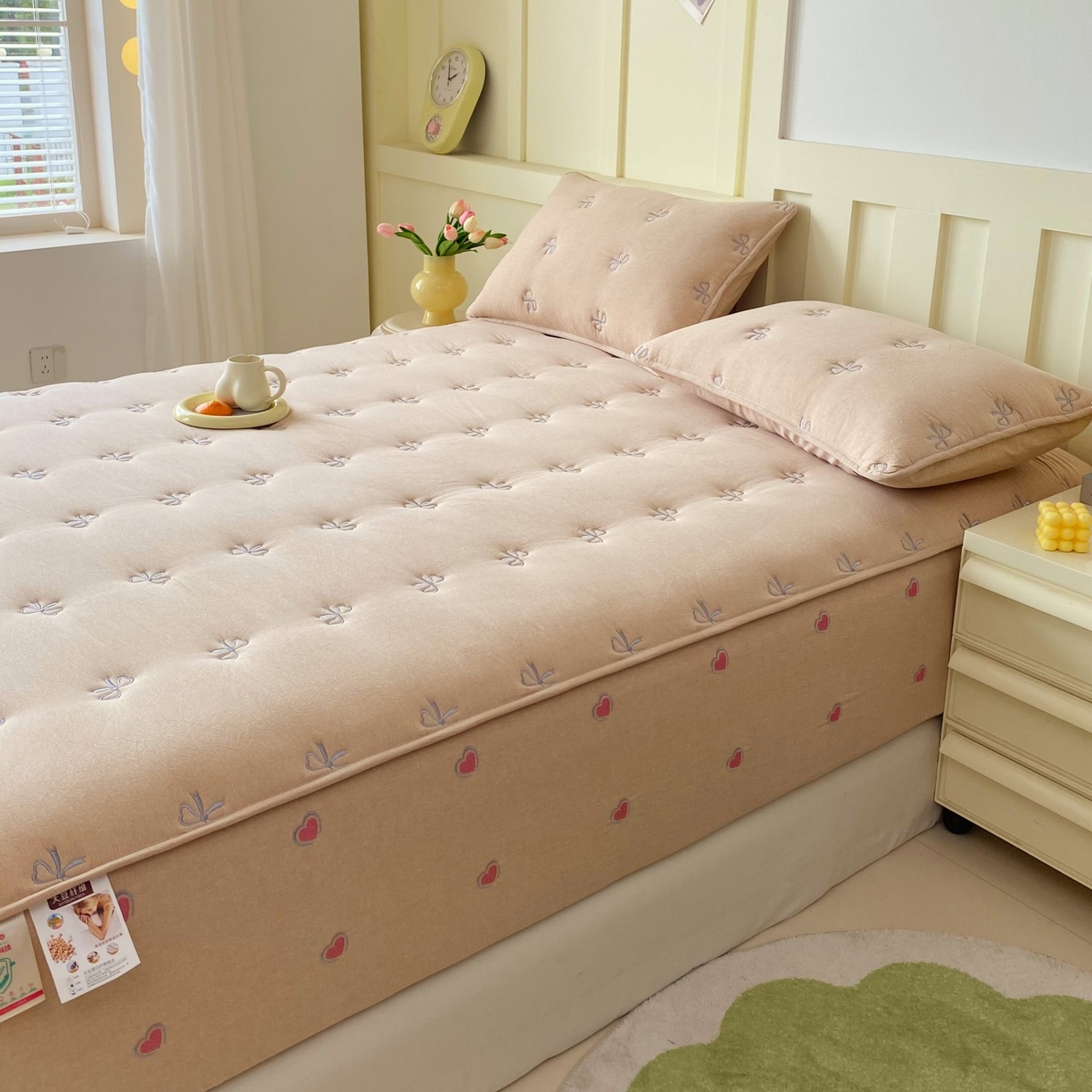 91家纺网 家纺一手货源 找家纺 尊康家纺（原磊科） 2025新款7A抗菌全棉色织水洗棉大豆棉填充床笠-同心结 同心结-香槟