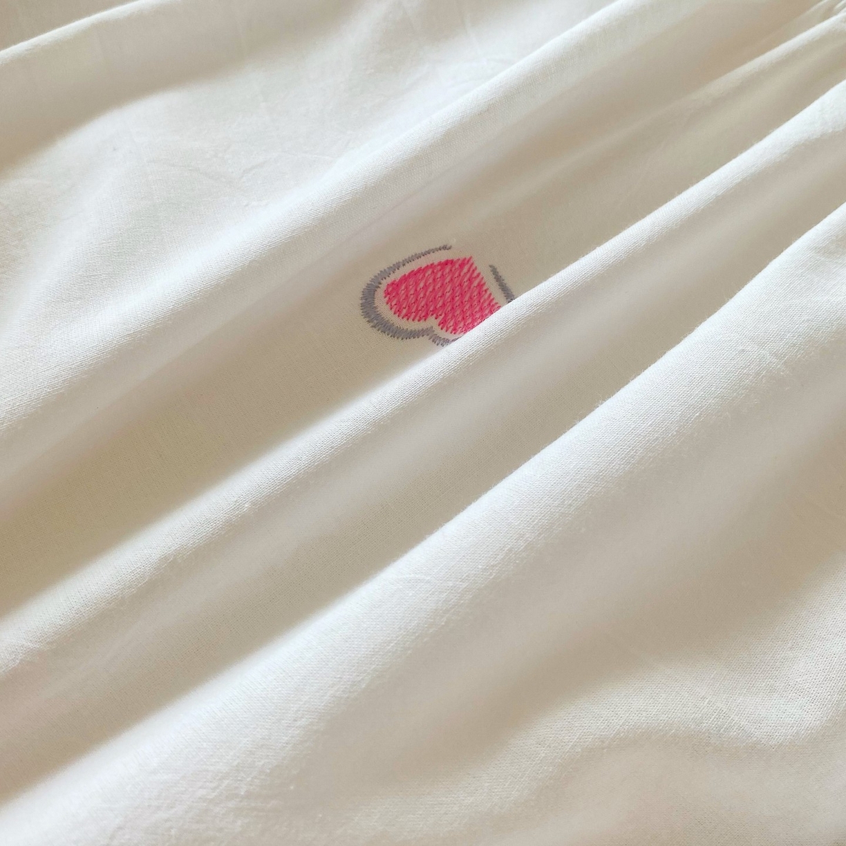 91家纺网 家纺一手货源 找家纺 （总）尊康家纺（原磊科） 2025新款7A抗菌全棉色织水洗棉大豆棉填充床笠-同心结