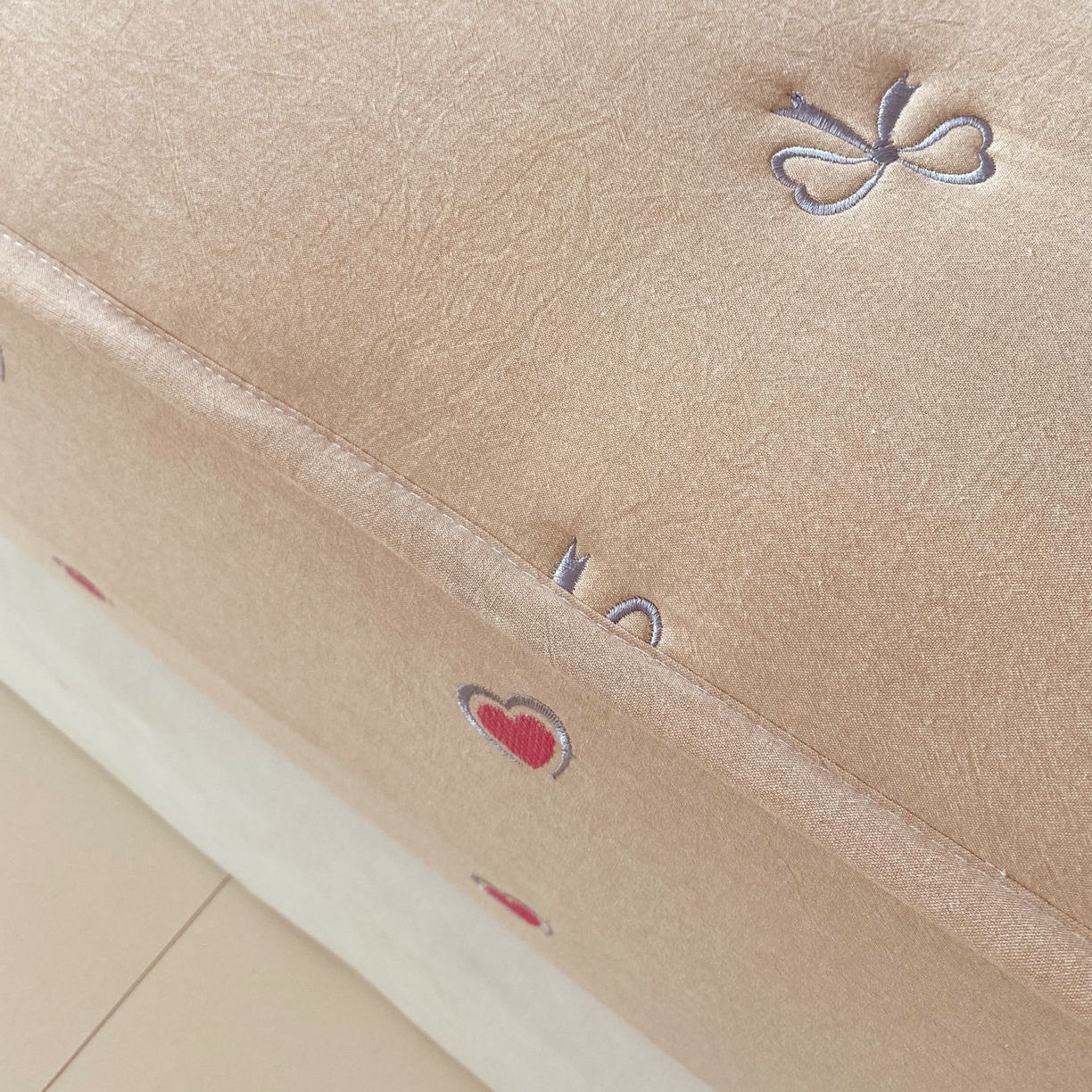 91家纺网 家纺一手货源 找家纺 尊康家纺（原磊科） 2025新款7A抗菌全棉色织水洗棉大豆棉填充床笠-同心结 同心结-香槟