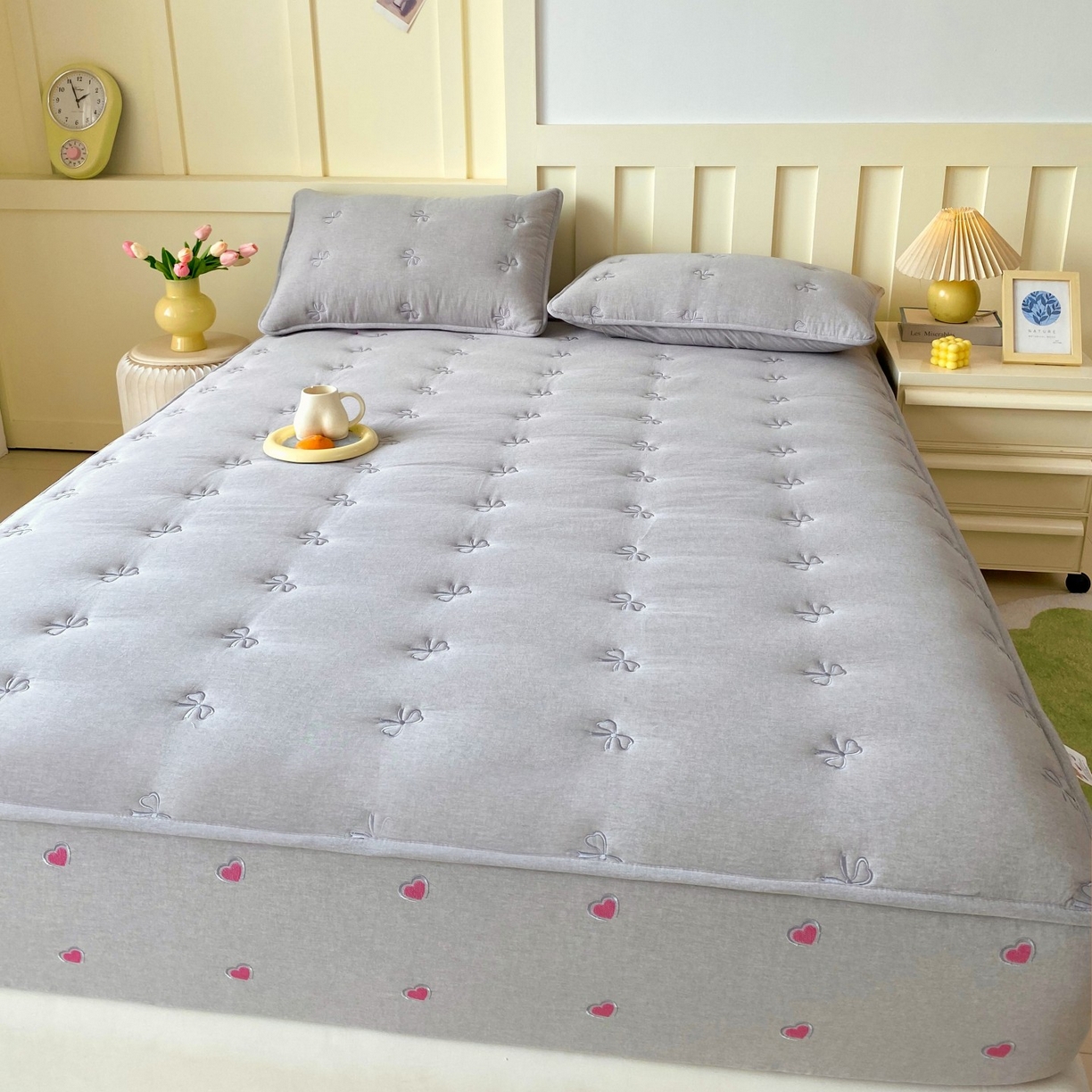 91家纺网 家纺一手货源 找家纺 尊康家纺（原磊科） 2025新款7A抗菌全棉色织水洗棉大豆棉填充床笠-同心结 同心结-绅士灰