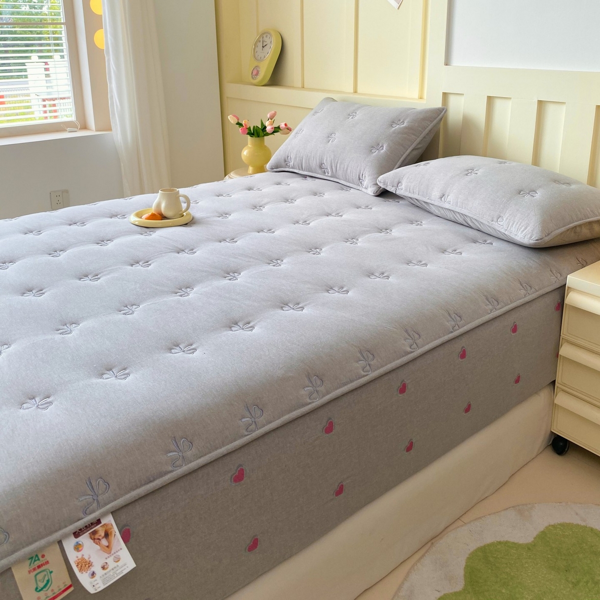 91家纺网 家纺一手货源 找家纺 尊康家纺（原磊科） 2025新款7A抗菌全棉色织水洗棉大豆棉填充床笠-同心结 同心结-绅士灰