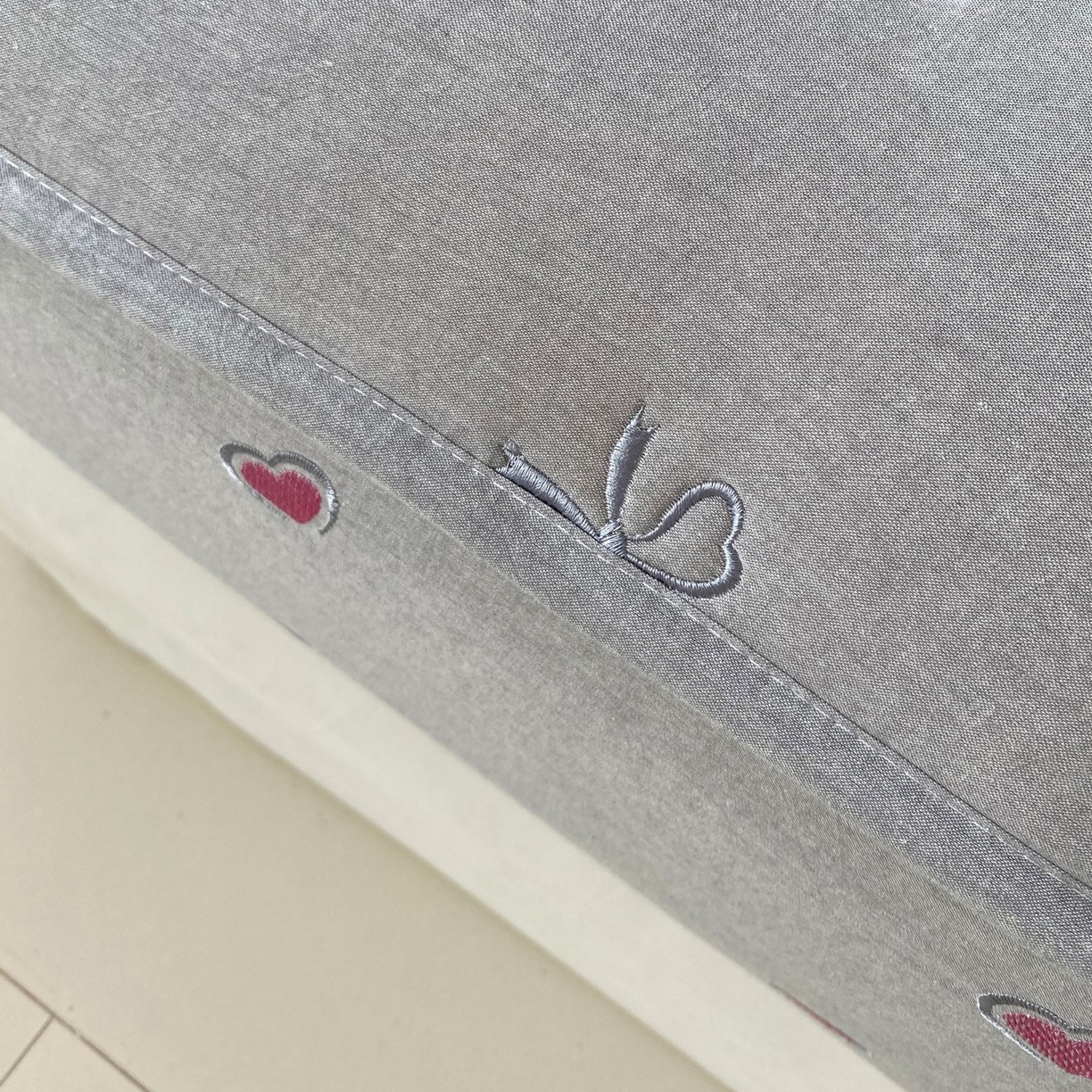 91家纺网 家纺一手货源 找家纺 尊康家纺（原磊科） 2025新款7A抗菌全棉色织水洗棉大豆棉填充床笠-同心结 同心结-绅士灰