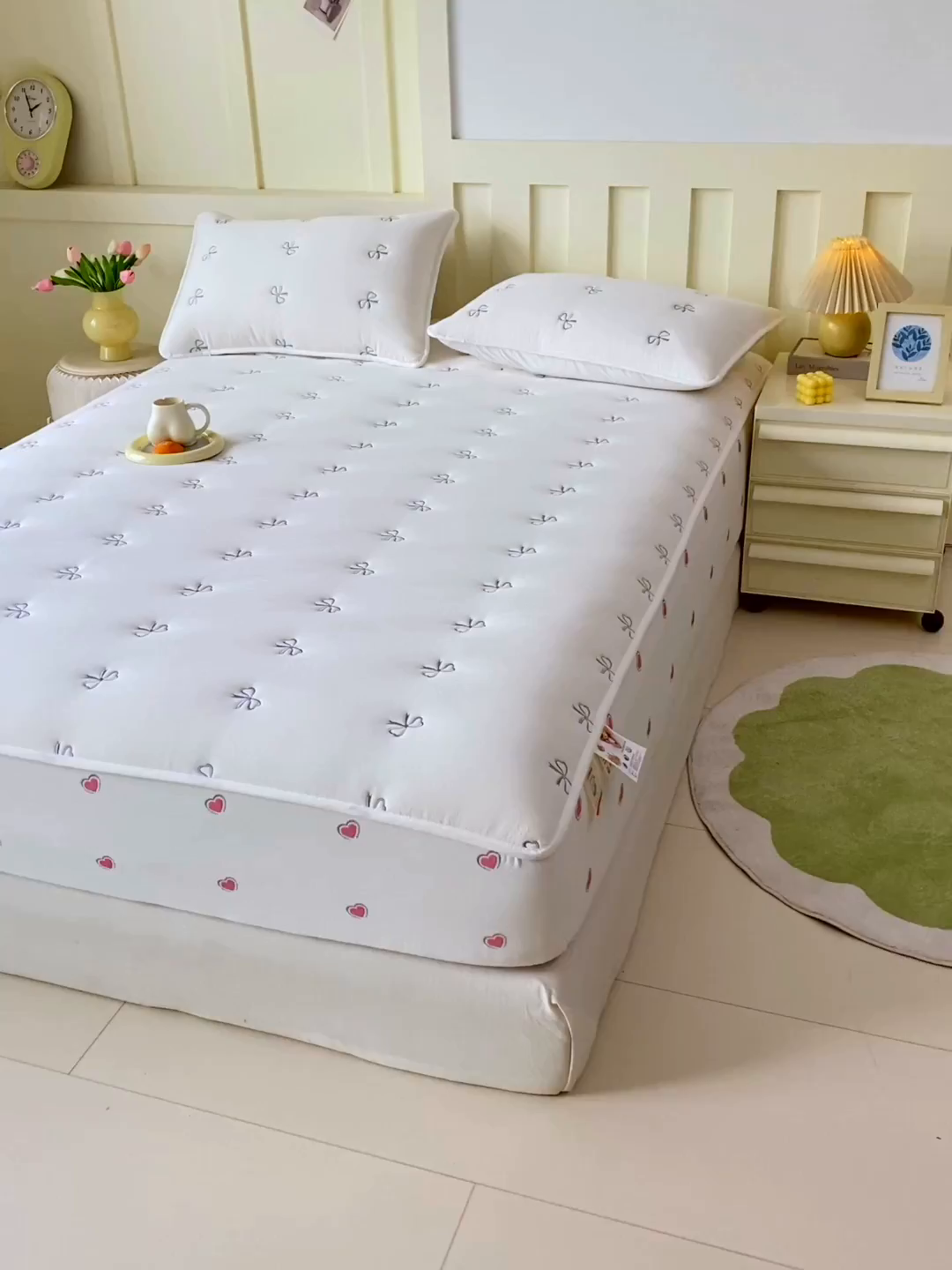 91家纺网 家纺一手货源 找家纺 尊康家纺（原磊科） 2025新款7A抗菌全棉色织水洗棉大豆棉填充床笠-同心结 同心结-白