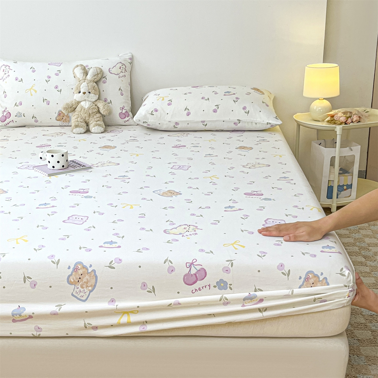 91家纺网 家纺一手货源 找家纺 盛秋家纺 2025新款A类水洗棉卡通印花床笠单品床笠单件单床笠 花满天