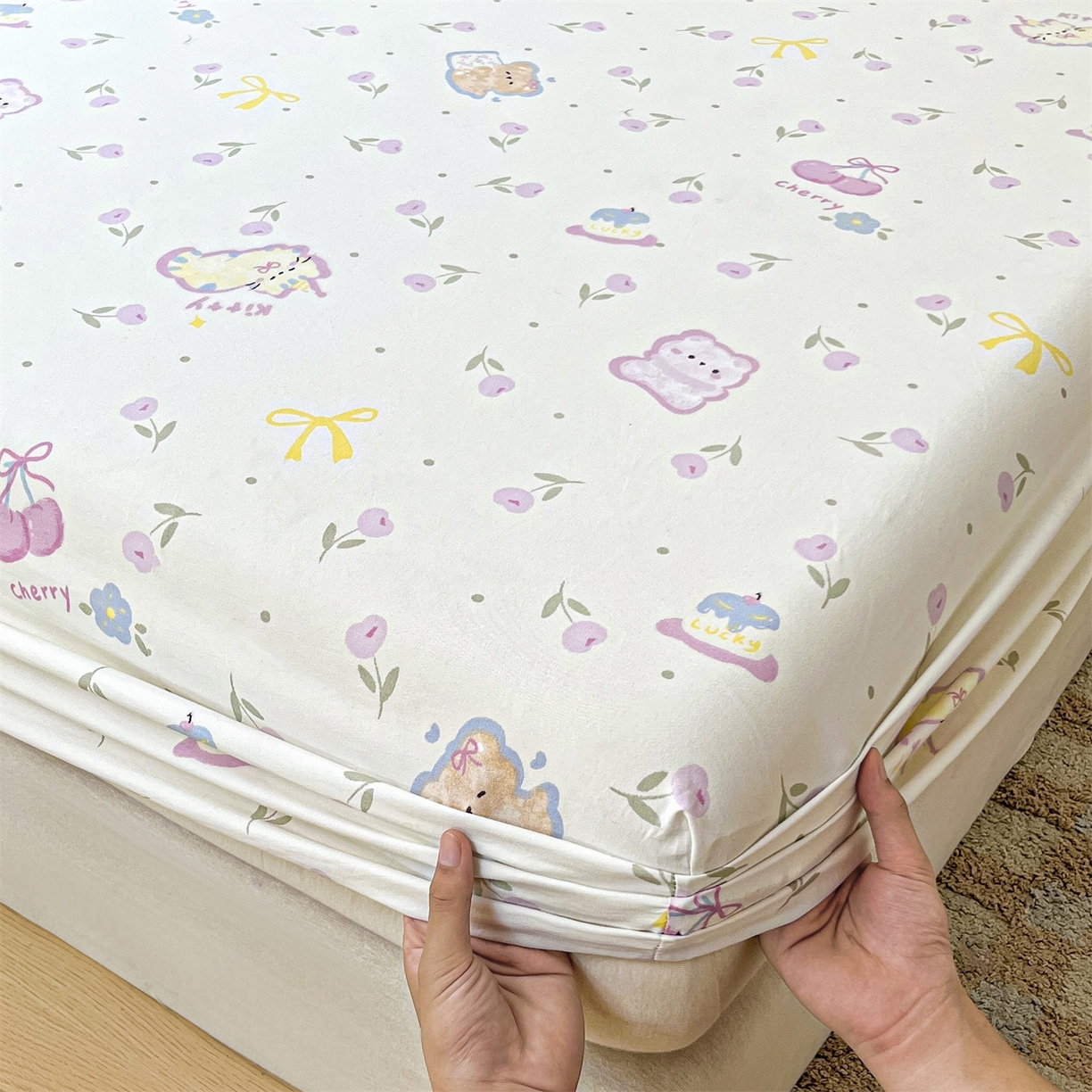 91家纺网 家纺一手货源 找家纺 盛秋家纺 2025新款A类水洗棉卡通印花床笠单品床笠单件单床笠 花满天