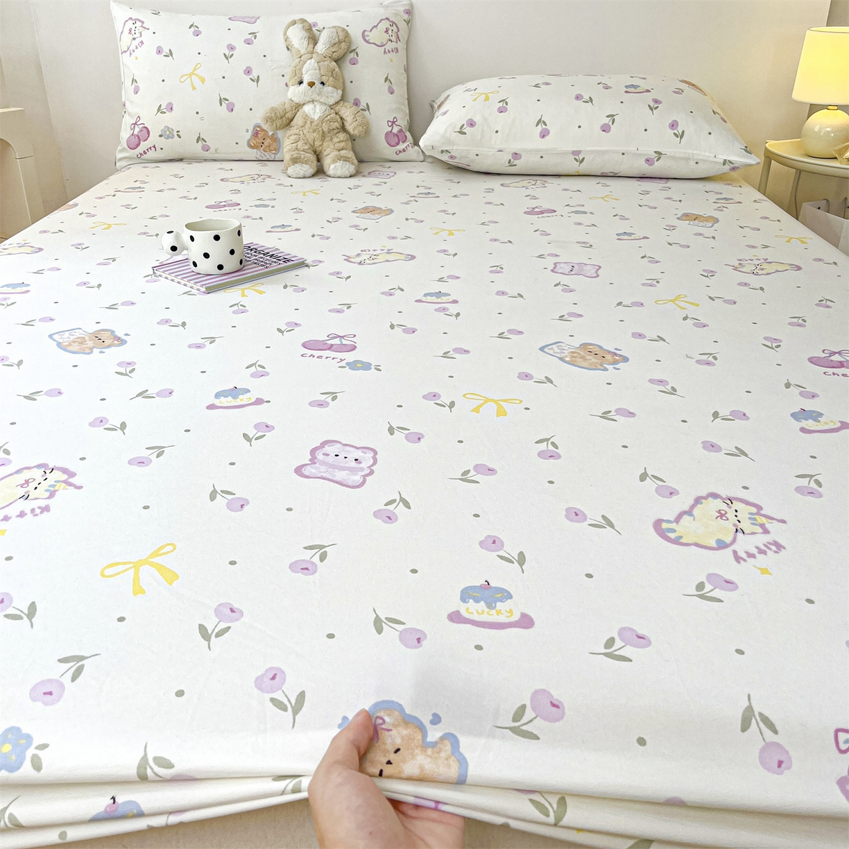 91家纺网 家纺一手货源 找家纺 盛秋家纺 2025新款A类水洗棉卡通印花床笠单品床笠单件单床笠 花满天