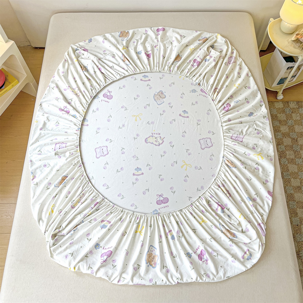 91家纺网 家纺一手货源 找家纺 盛秋家纺 2025新款A类水洗棉卡通印花床笠单品床笠单件单床笠 花满天