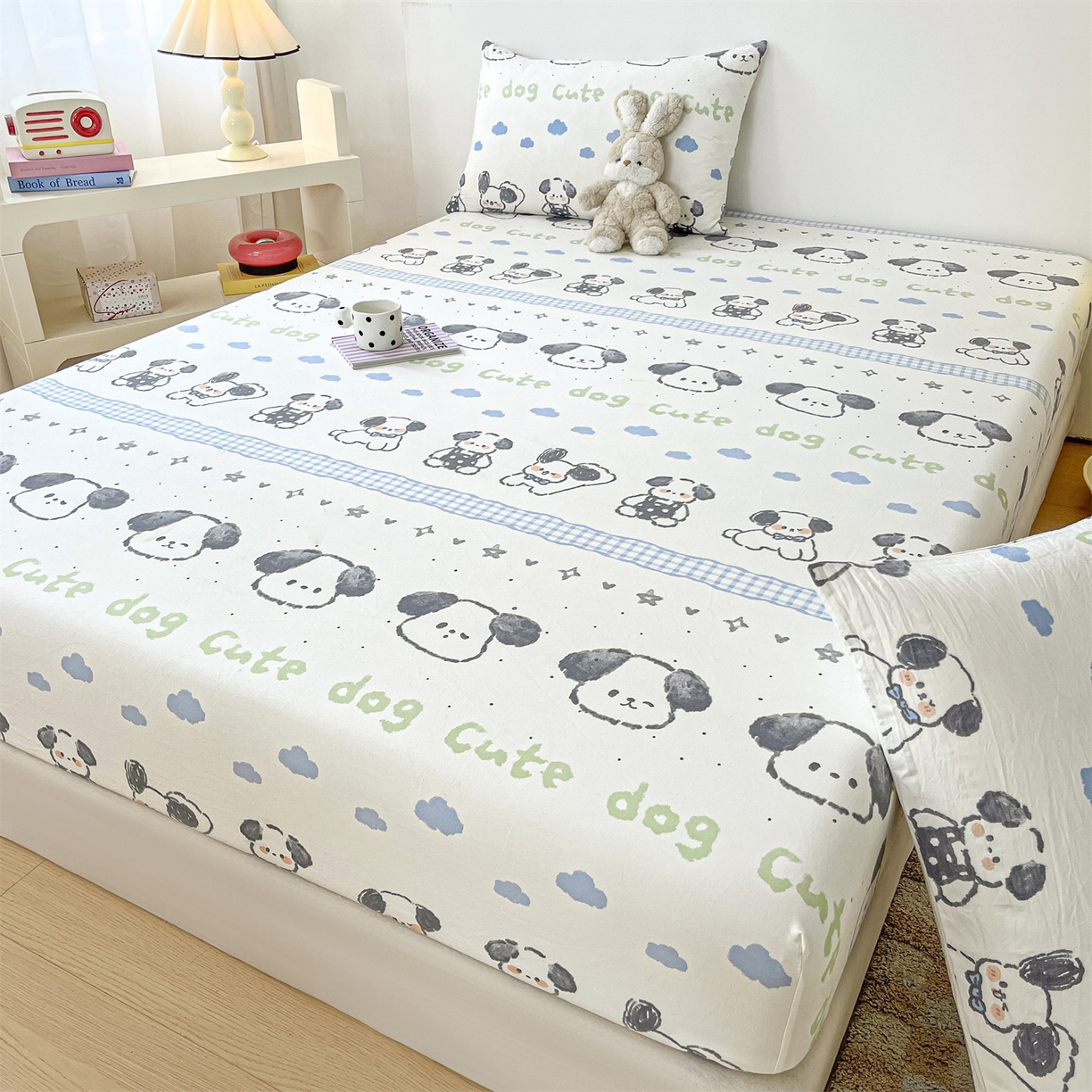 91家纺网 家纺一手货源 找家纺 盛秋家纺 2025新款A类水洗棉卡通印花床笠单品床笠单件单床笠 欢乐狗