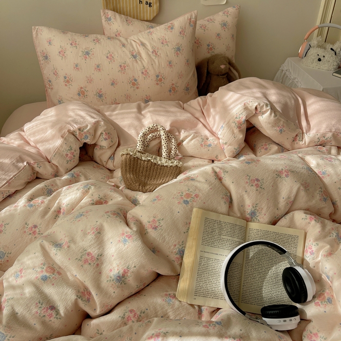 91家纺网 家纺一手货源 找家纺 贝扬思家纺 2025新款云感双层纱印花四件套 芊芊花海