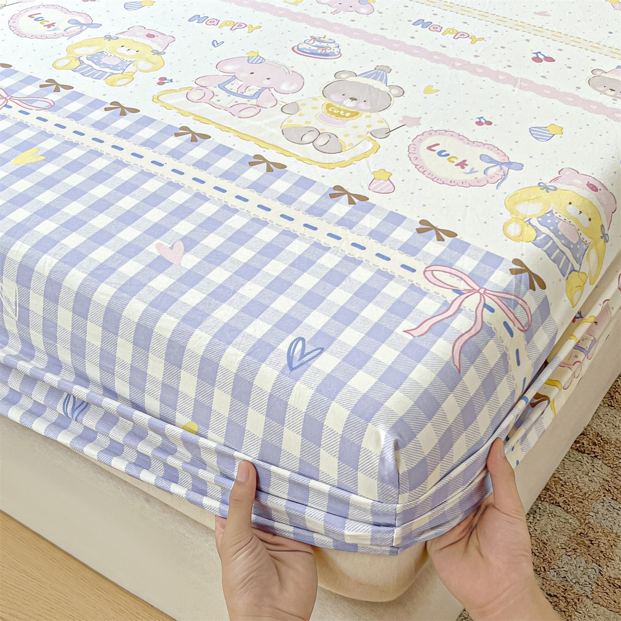 91家纺网 家纺一手货源 找家纺 盛秋家纺 2025新款A类水洗棉卡通印花床笠单品床笠单件单床笠 开心派对