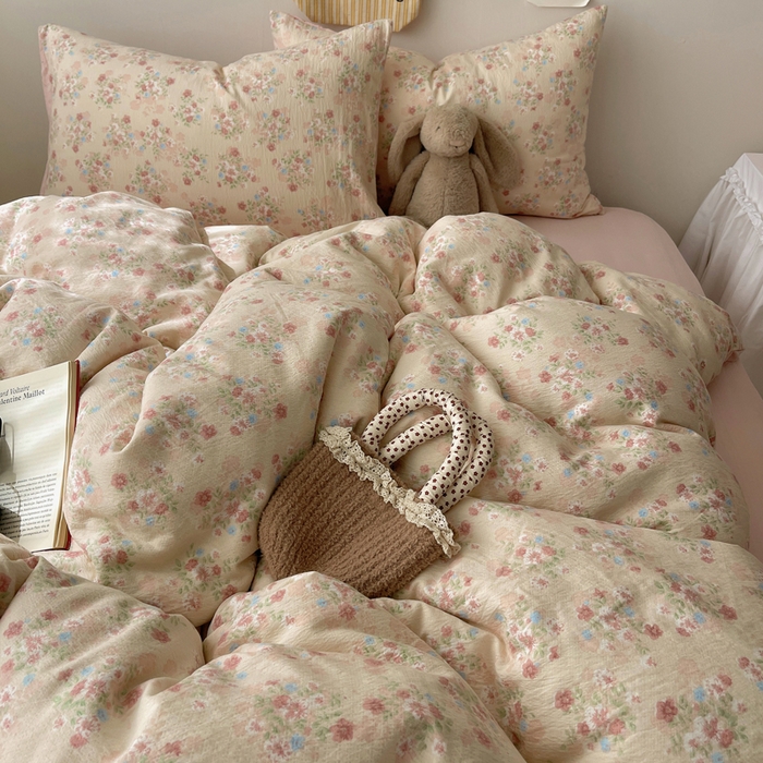 91家纺网 家纺一手货源 找家纺 贝扬思家纺 2025新款云感双层纱印花四件套 序曲-粉