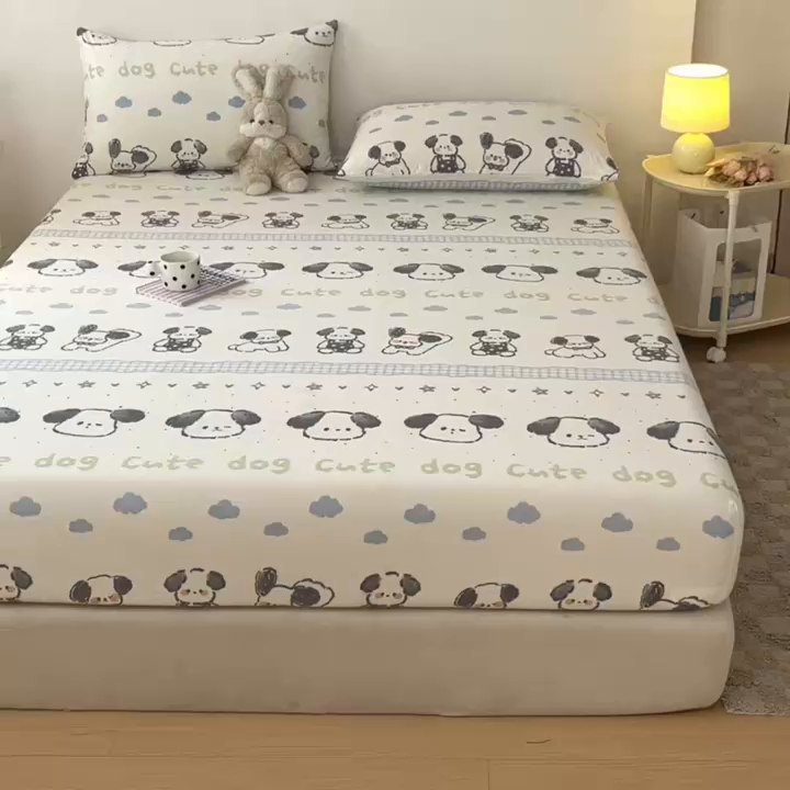91家纺网 家纺一手货源 找家纺 盛秋家纺 2025新款A类水洗棉卡通印花床笠单品床笠单件单床笠 欢乐狗
