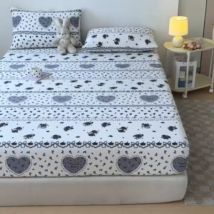 91家纺网 家纺一手货源 找家纺 盛秋家纺 2025新款A类水洗棉卡通印花床笠单品床笠单件单床笠 着迷