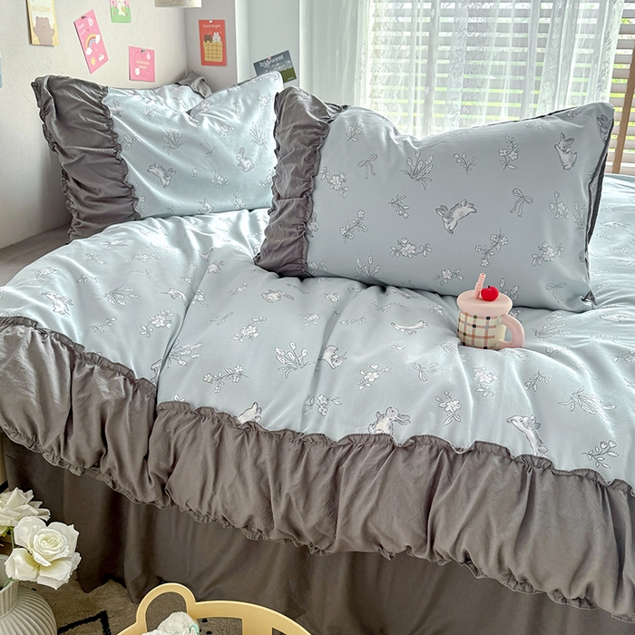 91家纺网 家纺一手货源 找家纺 优卡迪家纺馆 2025新款A类针织棉有氧双层纱花边款四件套 知秋