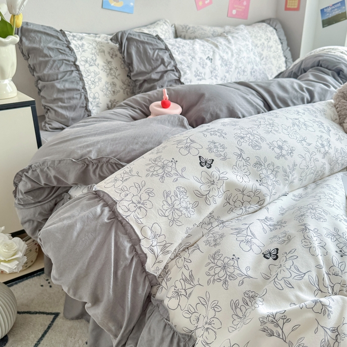 91家纺网 家纺一手货源 找家纺 优卡迪家纺馆 2025新款A类针织棉有氧双层纱花边款四件套 梦蝶