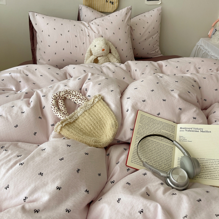 91家纺网 家纺一手货源 找家纺 贝扬思家纺 2025新款云感双层纱印花四件套 小紫结