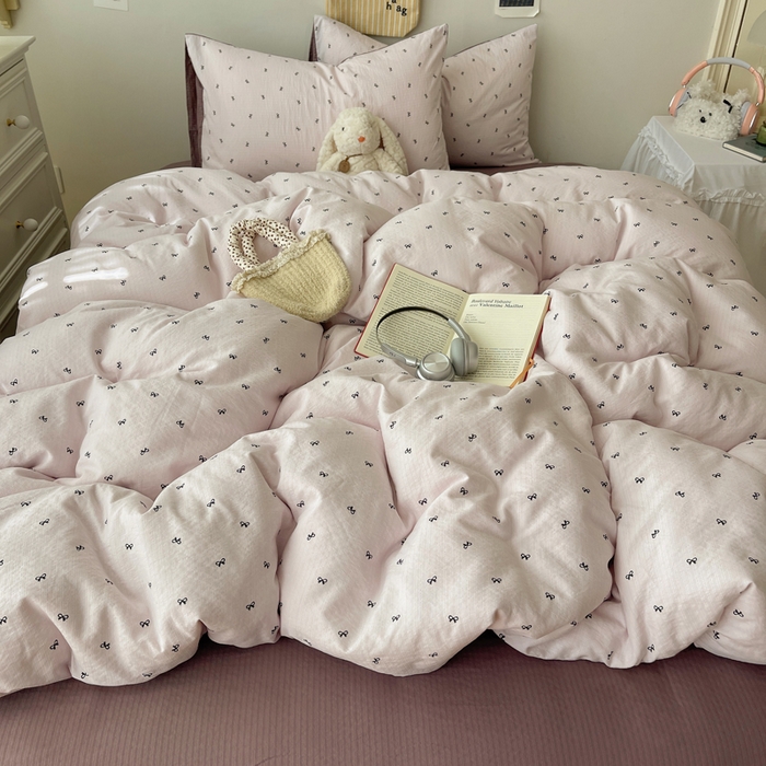 91家纺网 家纺一手货源 找家纺 贝扬思家纺 2025新款云感双层纱印花四件套 小紫结