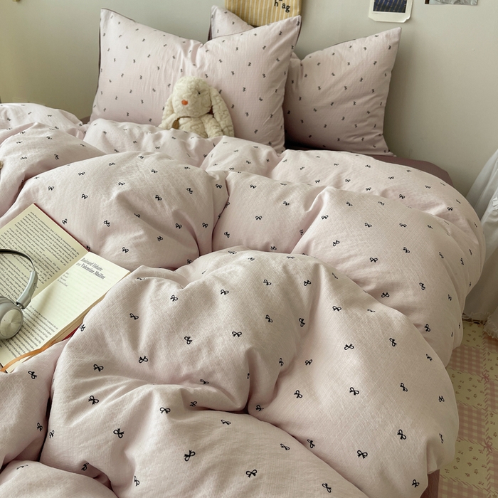 91家纺网 家纺一手货源 找家纺 贝扬思家纺 2025新款云感双层纱印花四件套 小紫结