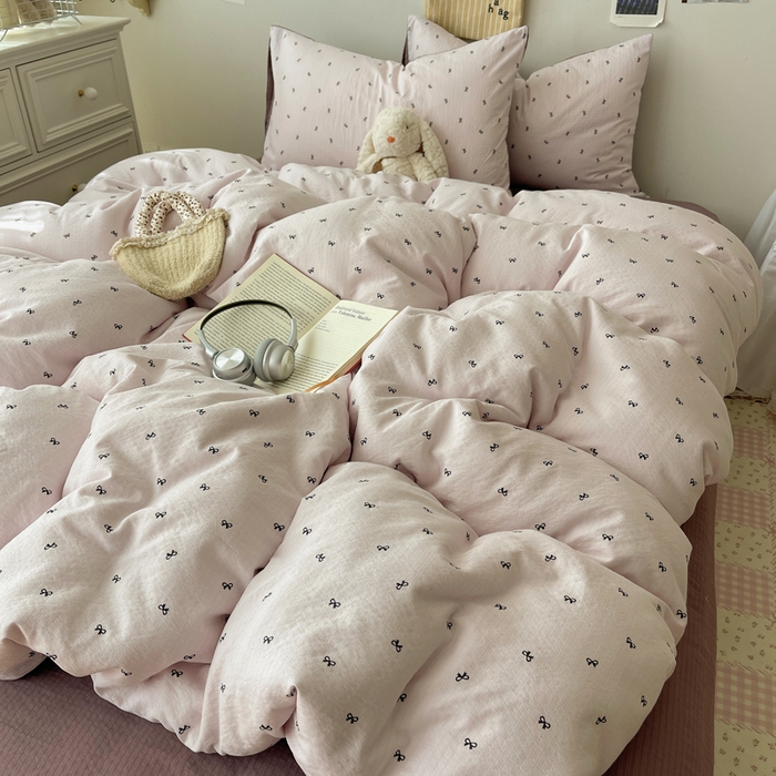 91家纺网 家纺一手货源 找家纺 贝扬思家纺 2025新款云感双层纱印花四件套 小紫结