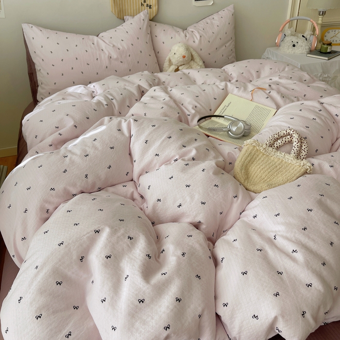 91家纺网 家纺一手货源 找家纺 贝扬思家纺 2025新款云感双层纱印花四件套 小紫结