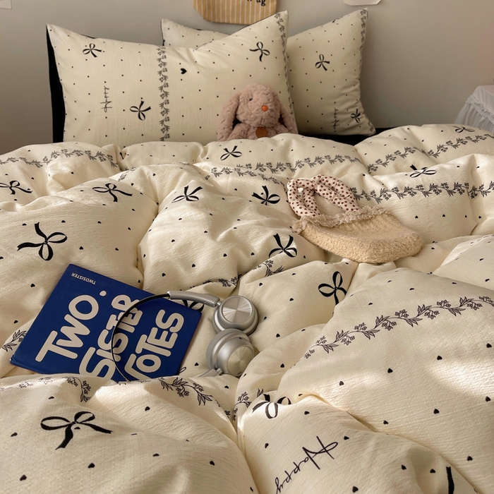 91家纺网 家纺一手货源 找家纺 贝扬思家纺 2025新款云感双层纱印花四件套 美梦结