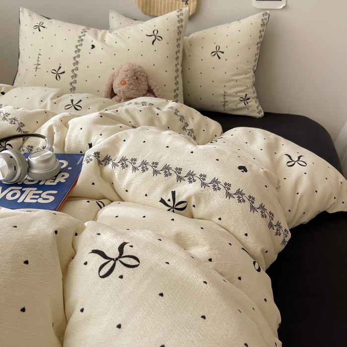 91家纺网 家纺一手货源 找家纺 贝扬思家纺 2025新款云感双层纱印花四件套 美梦结