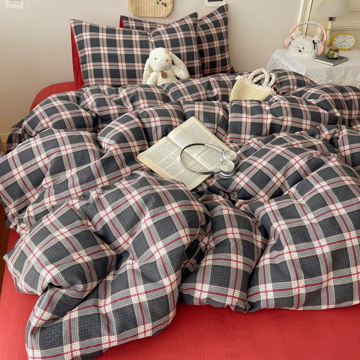 91家纺网 家纺一手货源 找家纺 贝扬思家纺 2025新款云感双层纱印花四件套 幻夜