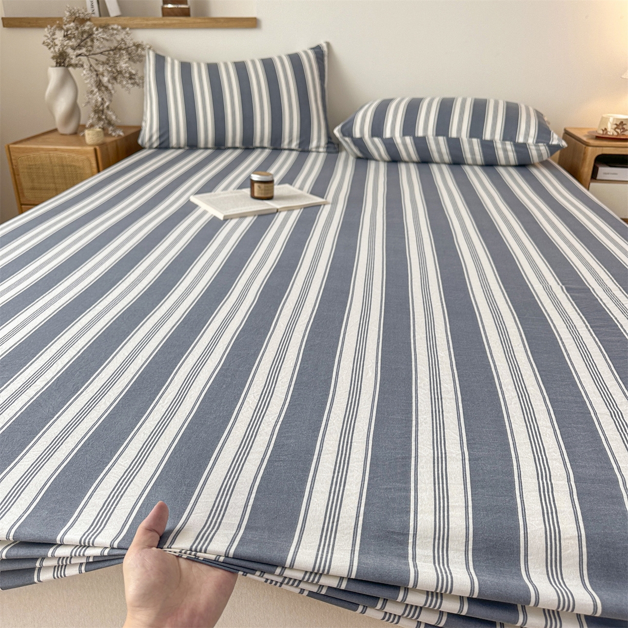 91家纺网 家纺一手货源 找家纺 盛秋家纺 2025新款A类水洗棉格子印花床笠单品床笠单件单床笠 黑灰中条