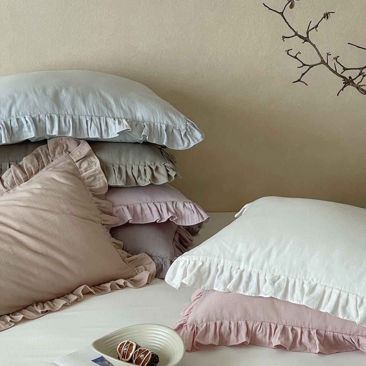 91家纺网 家纺一手货源 找家纺 三味舒屋 2025新款花边美学全棉双层纱单品单枕套 组合图仅供展示