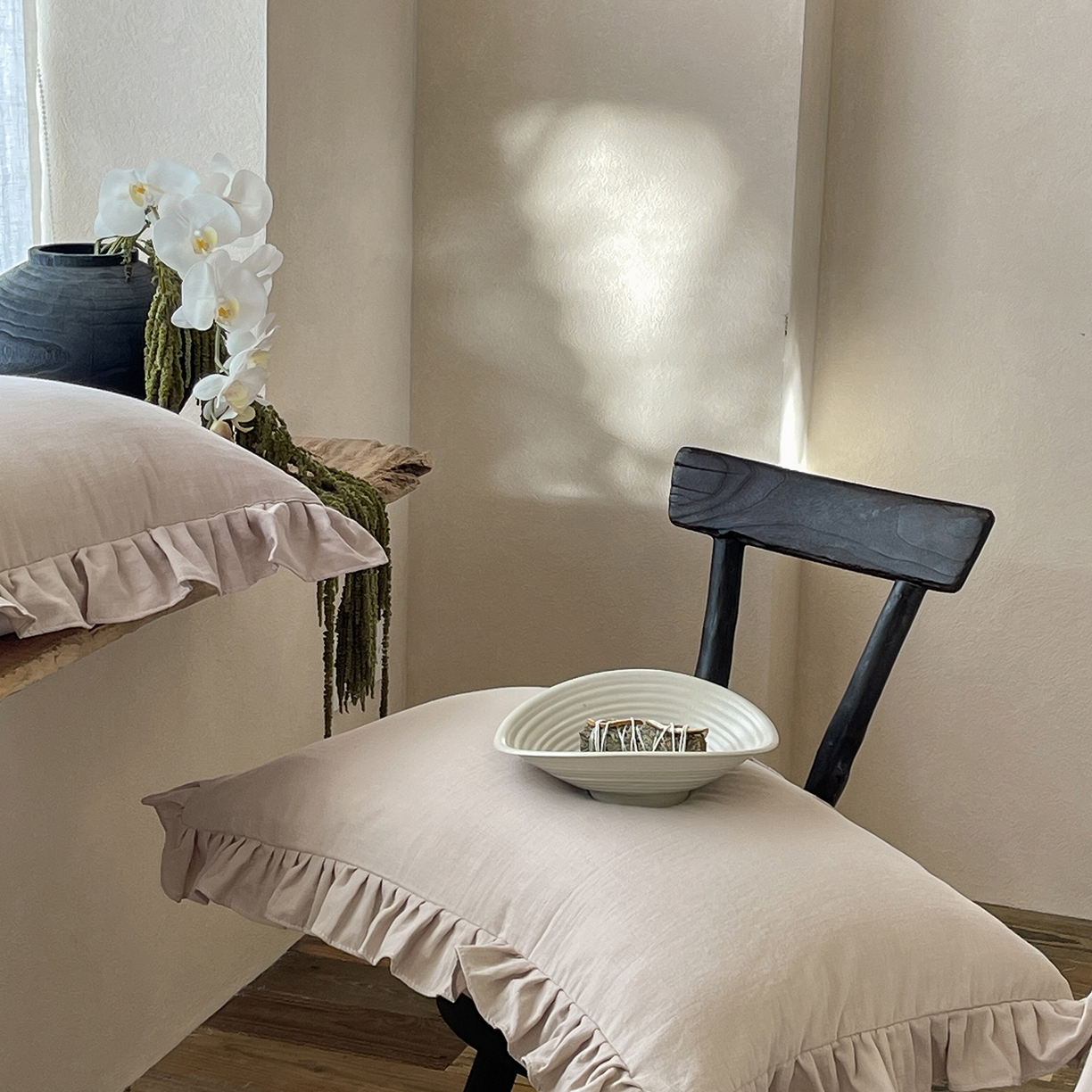 91家纺网 家纺一手货源 找家纺 三味舒屋 2025新款花边美学全棉双层纱单品单枕套 复古棕