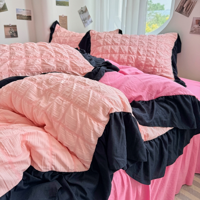 91家纺网 家纺一手货源 找家纺 优卡迪家纺馆 2025新款亲肤舒适A类法式泡泡纱花边款四件套 奶油蜜桃