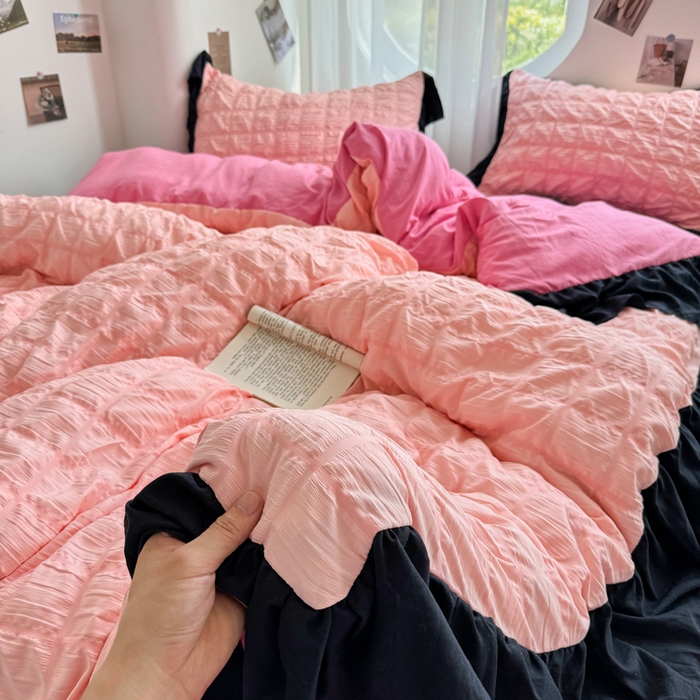 91家纺网 家纺一手货源 找家纺 优卡迪家纺馆 2025新款亲肤舒适A类法式泡泡纱花边款四件套 奶油蜜桃