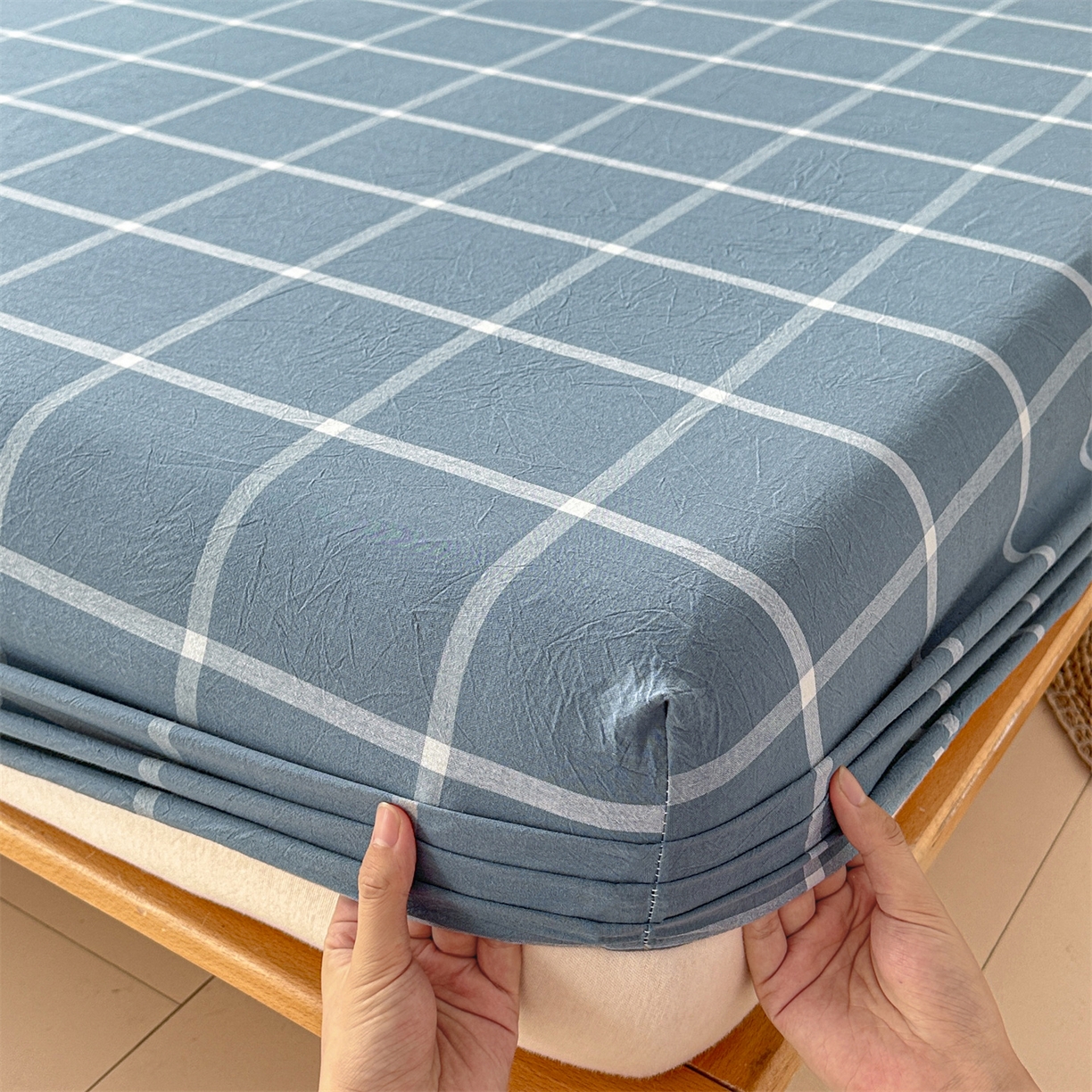 91家纺网 家纺一手货源 找家纺 盛秋家纺 2025新款A类水洗棉格子印花床笠单品床笠单件单床笠 灰大格