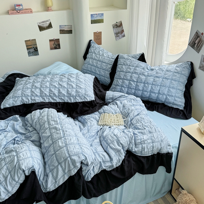 91家纺网 家纺一手货源 找家纺 优卡迪家纺馆 2025新款亲肤舒适A类法式泡泡纱花边款四件套 蓝莓仙草